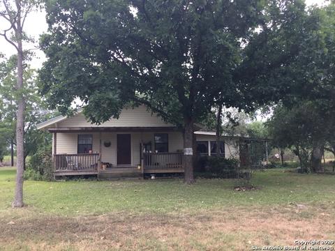 1625 County Road 665, Devine, TX 78016 photo 1