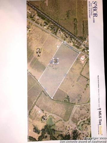 1042 Hwy 132, Devine, TX 78016 photo 1