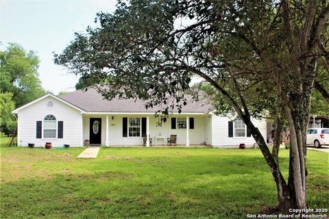 1408 County Road 664, Devine, TX 78016 photo 1