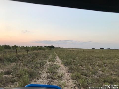 1057 County Road 777, Devine, TX 78016 photo 1
