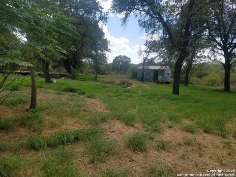 22041 Running Bear, Von Ormy, TX 78073 photo 2