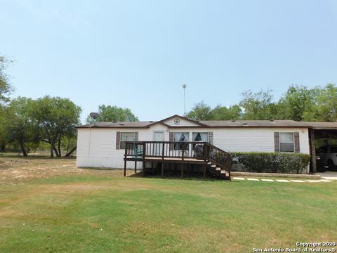 190 Falling Leaf Dr, Lytle, TX 78052 photo 1