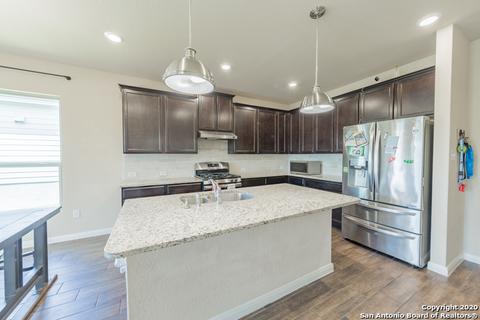 10222 Margarita Loop, Converse, TX 78109 photo 2