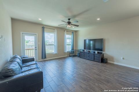 10222 Margarita Loop, Converse, TX 78109 photo 4