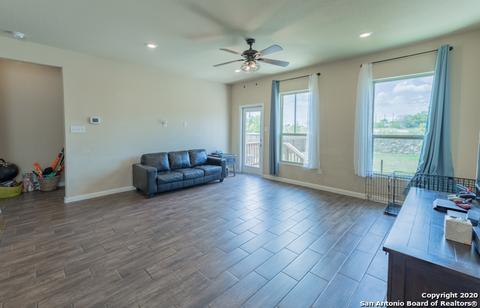 10222 Margarita Loop, Converse, TX 78109 photo 5