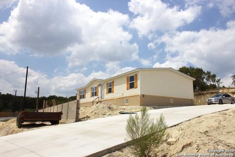 721 Golf Course Dr E, Spring Branch, TX 78070 photo 1