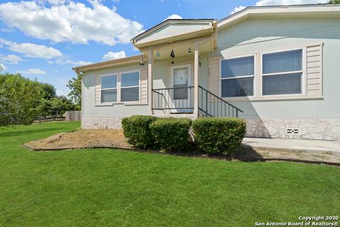 505 County Road 6752, Devine, TX 78016 photo 1