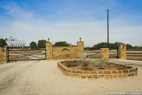 795 Lipan Apache, Blanco, TX 78606 photo 10