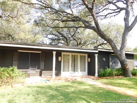 504 Mockingbird Ln, Devine, TX 78016 photo 1