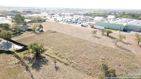 14930 Main St, Lytle, TX 78052 photo 1