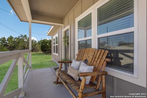 911 Cimarron, Spring Branch, TX 78070 photo 1