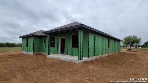 173 E Medium Meadow Dr, Lytle, TX 78052 photo 1