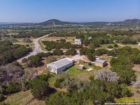 108 Fox Fire Rd, Blanco, TX 78606 photo 1