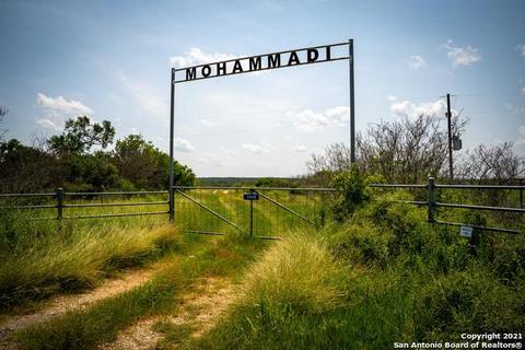 3848 Fm 1343, Devine, TX 78016 photo 1