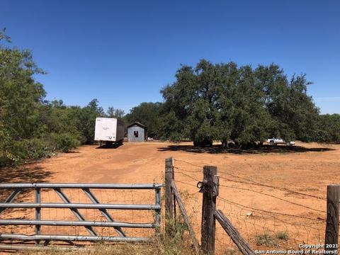 15703 Main St, Lytle, TX 78052 photo 1