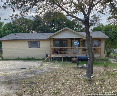 708 County Road 6848, Lytle, TX 78052 photo 1
