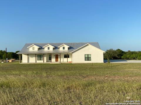 4050 Stapper Rd, Saint Hedwig, TX 78152 photo 1
