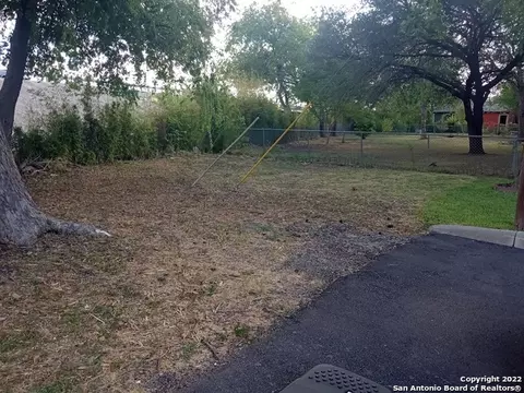 0 E Ih 10, San Antonio, TX 78210