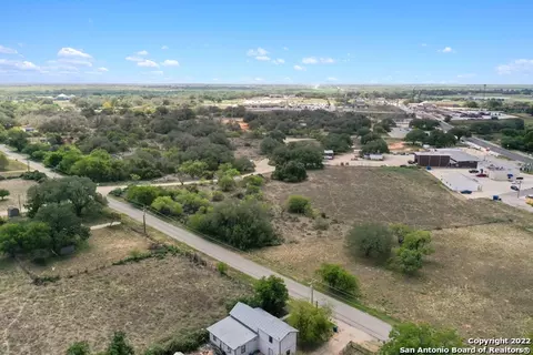00 Rossville Rd, Devine, TX 78016 photo 2