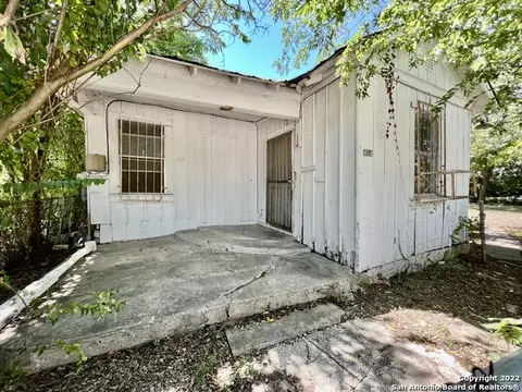414 Moten Aly, San Antonio, TX 78202