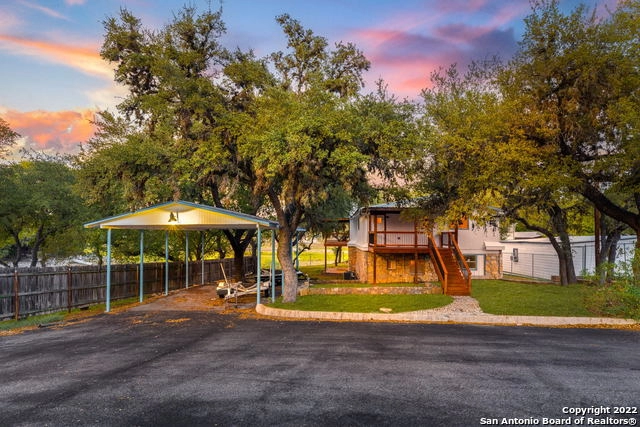 1079 Pebble Bch Rd  