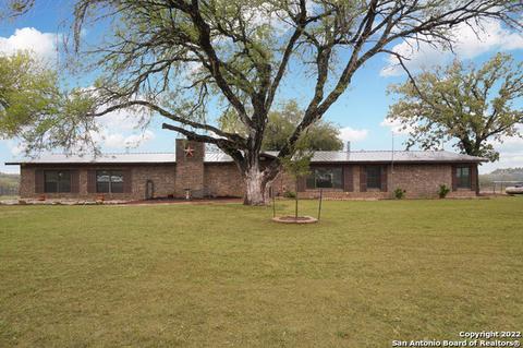 21072 Senior Rd, Von Ormy, TX 78073 photo 1