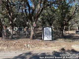502 Legion Dr, Lakehills, TX 78063
