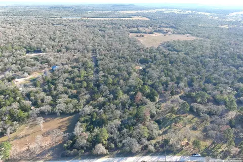 3100 Chuckwagon Rd, Luling, TX 78648 photo 3
