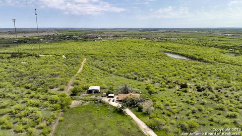 2675 Fm 465, Seguin, TX 78155