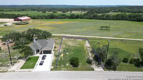 424 George Dolson, Blanco, TX 78606 photo 1
