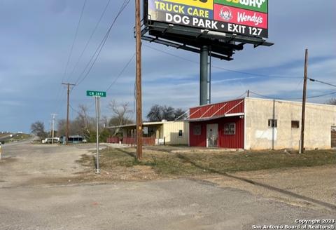 13044 N Interstate 35, Moore, TX 78057 photo 1