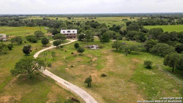 8389 E Loop 1604 S  