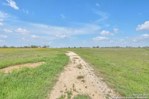 Other - 16547 E Gable Rd, Saint Hedwig, TX 78152 photo 4 of 20