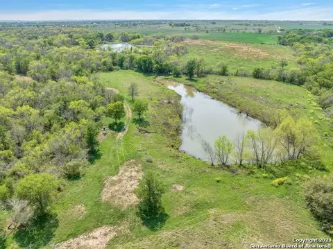 View/Area - 16547 E Gable Rd, Saint Hedwig, TX 78152 photo 6 of 7