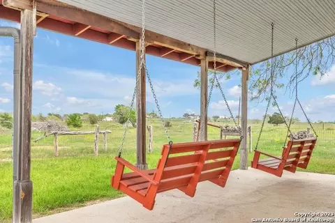 Exterior - 16547 E Gable Rd, Saint Hedwig, TX 78152 photo 2 of 7