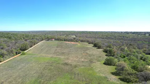 13746 Fm 539, La Vernia, TX 78121