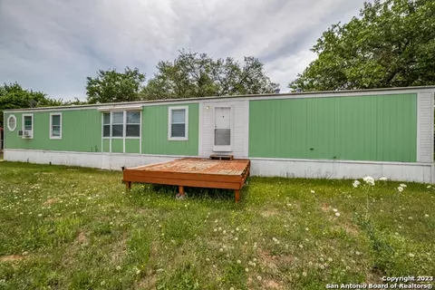 4118 Chariot, Von Ormy, TX 78073 photo 1