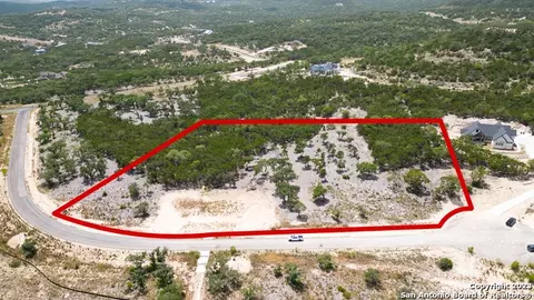 66 Winton Rdg, Helotes, TX 78023