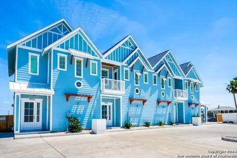 15512 Spyglass Dr, Corpus Christi, TX 78418
