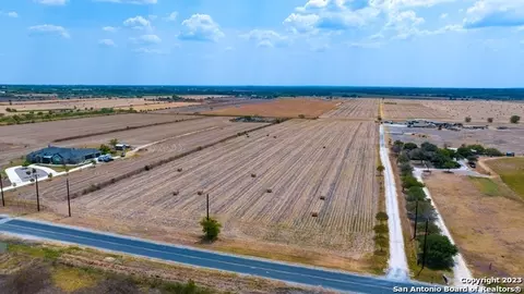 10 S Acres S Abbott Rd, Saint Hedwig, TX 78152