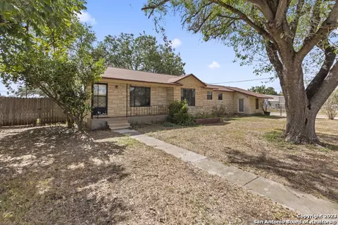 15430 Main St, Lytle, TX 78052 photo 1