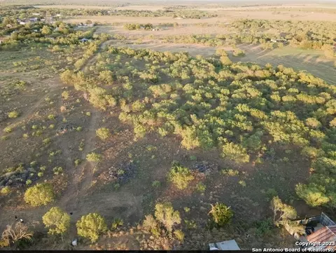 tbd E Lot 2 E Fm 140, Pearsall, TX 78061