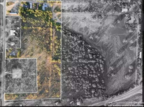 tbd E Lot 3 E Fm 140, Pearsall, TX 78061