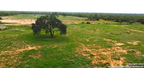 000 County Road 640, Yancey, TX 78886