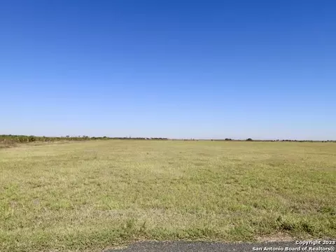 00 County Road 5717, Devine, TX 78016 photo 3