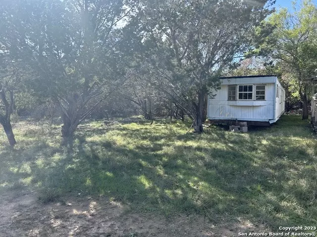  270 Bandera Dr, Bandera, TX 78003 photo 1