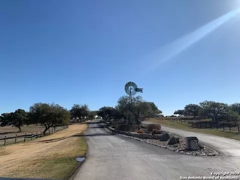 412 George Dolson, Blanco, TX 78606 photo 1