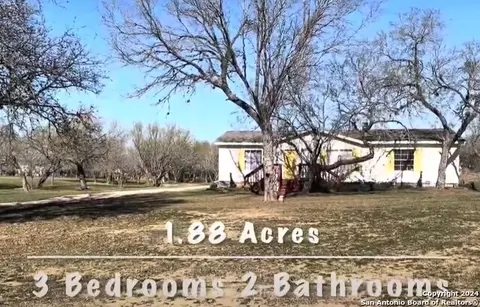 22053 Morin Rd, Von Ormy, TX 78073 photo 1