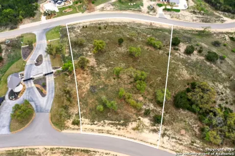 1782 Paradise Pkwy, Canyon Lake, TX 78133