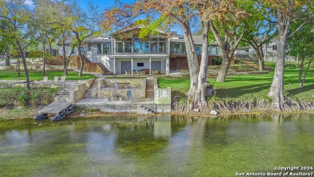 880 Center Point River Rd E